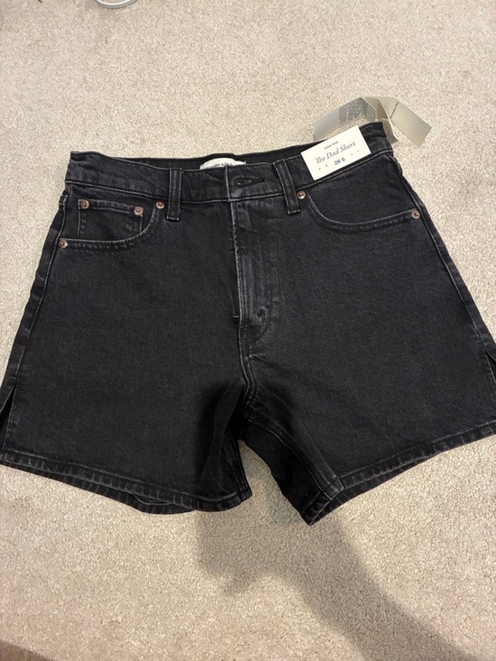 Abercrombie & Fitch Pants - Women’s Abercrombie & Fitch Black denim High-Rise Dad Shorts size 28